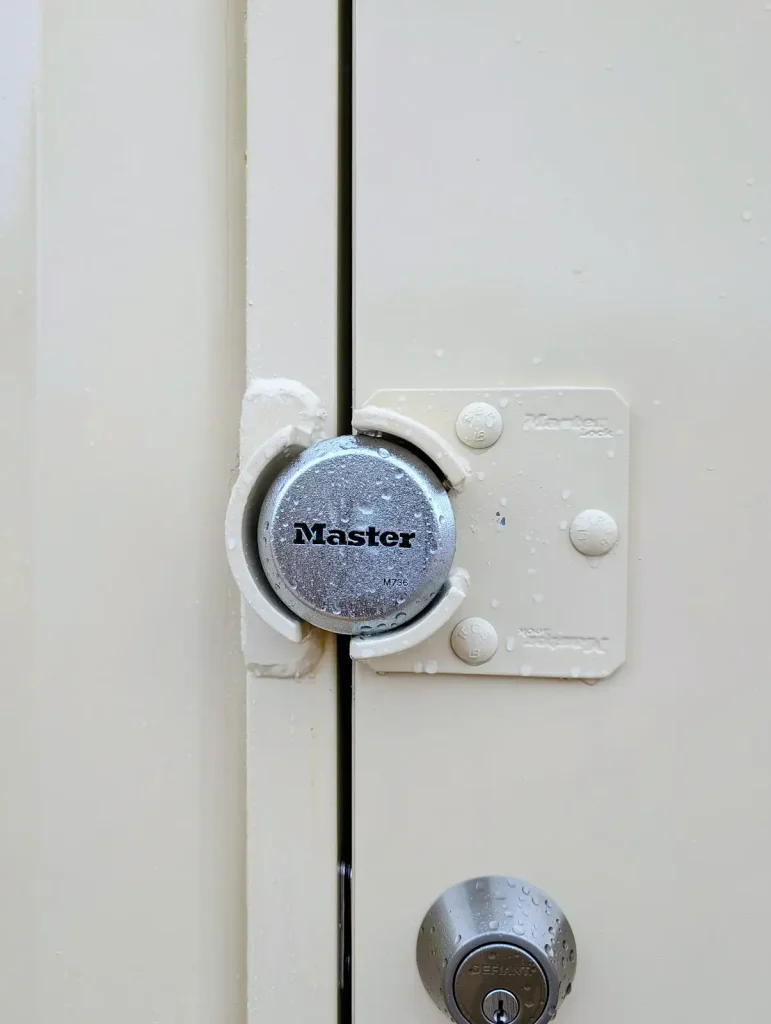 Master Puck Lock